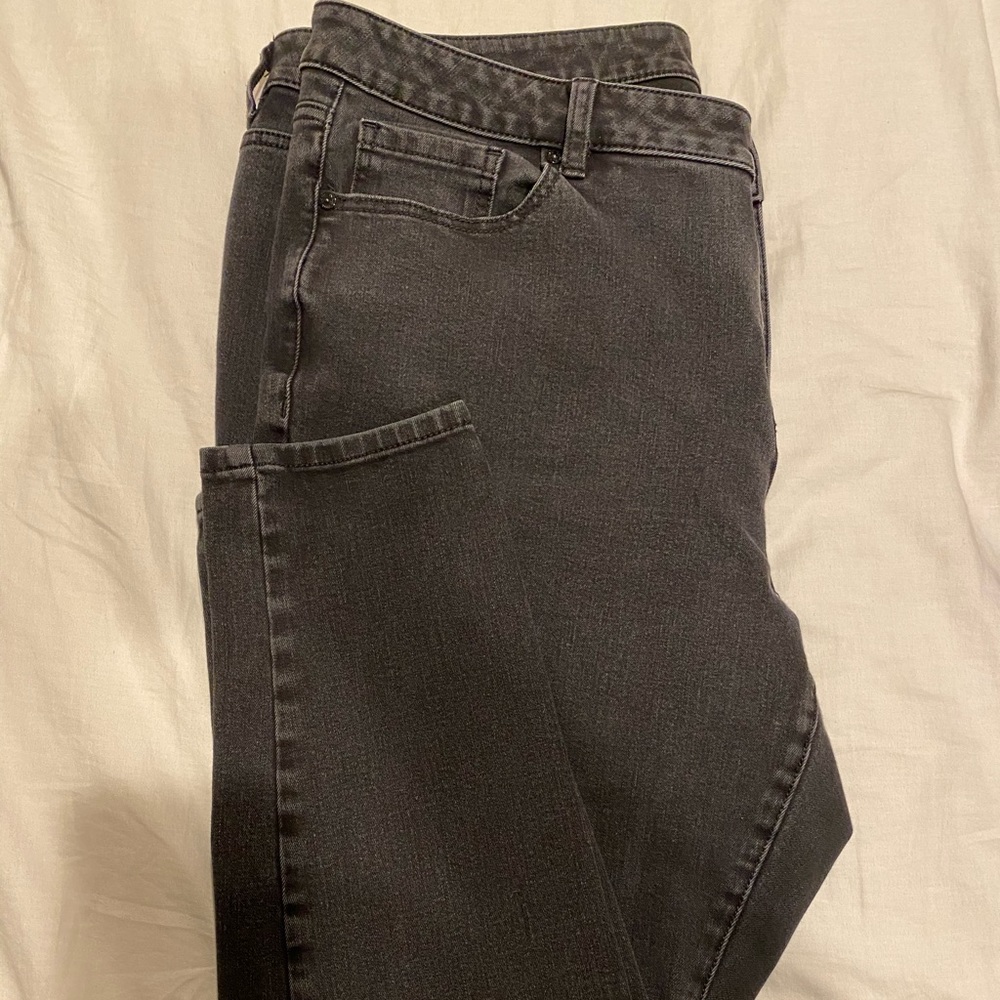 Black stretch skinny jeans